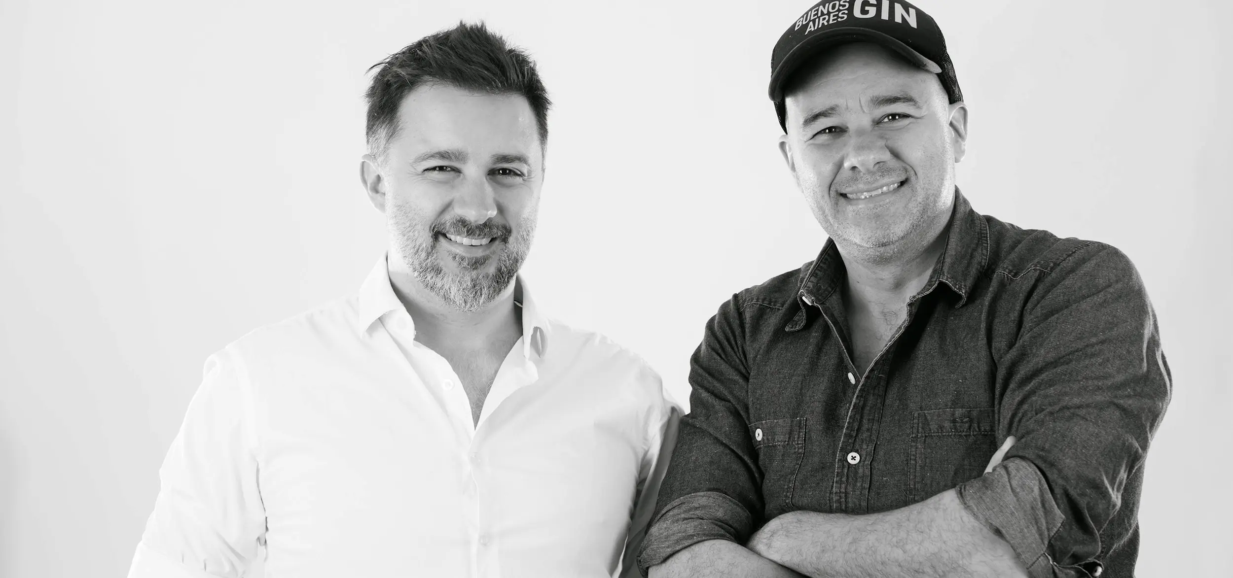 Los hermanos Moretti, fundadores de la destilería
