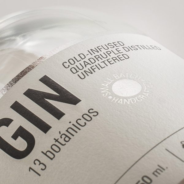 Buenos Aires Gin con estuche + Caporale Oaked Gin + London Dry Gin DE REGALO con estuche - Imagen 3
